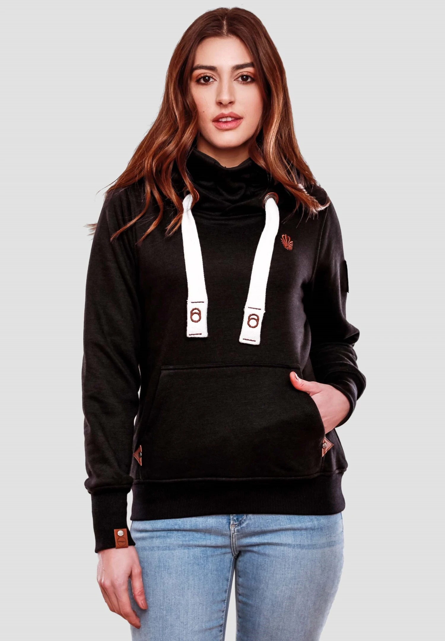 Navahoo Raniaa - Hoodie - Black 1 Navahoo Raniaa - Hoodie - Black