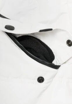 Navahoo Nirvana - Winterjas - White 14 Navahoo Nirvana - Winterjas - White -Dames Jas Winkel 6f3687b03baa454f9e5ae3115d786430